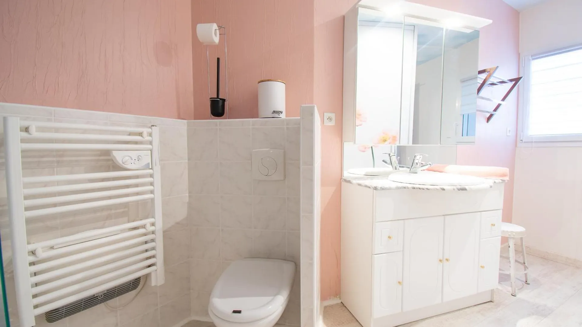 Holiday home Moulin De Treflez I Plage Et Calme Crozon